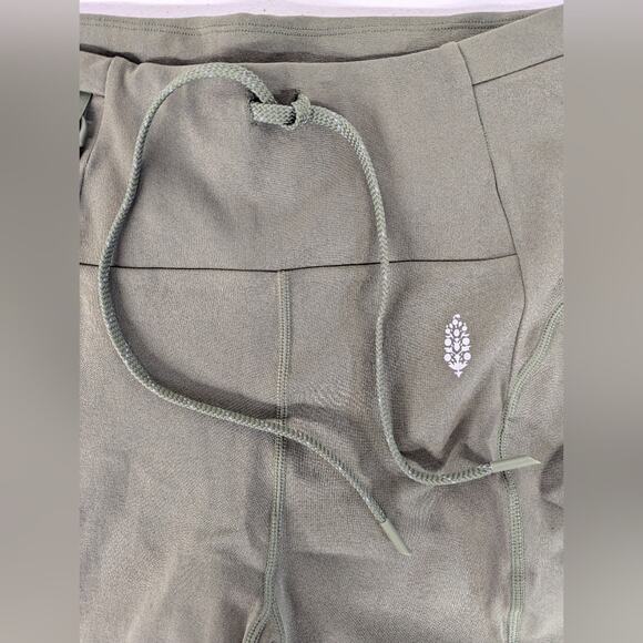 New Free people MOVEMENT army green leggings activewear sz medium m high rise - Picture 2 of 7